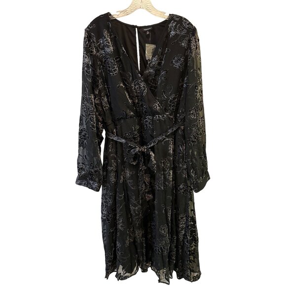 Torrid Size 2X Black Floral Embroidered Long Sleeve Wrap Dress With Tie Belt - Picture 4 of 14